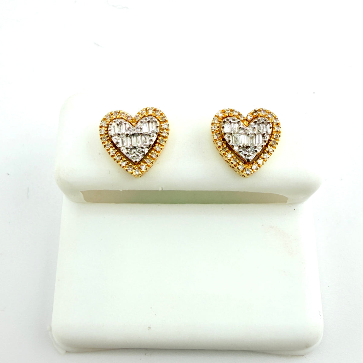 14k Gold Natural Diamond Princess Heart Earrings (Screwback)