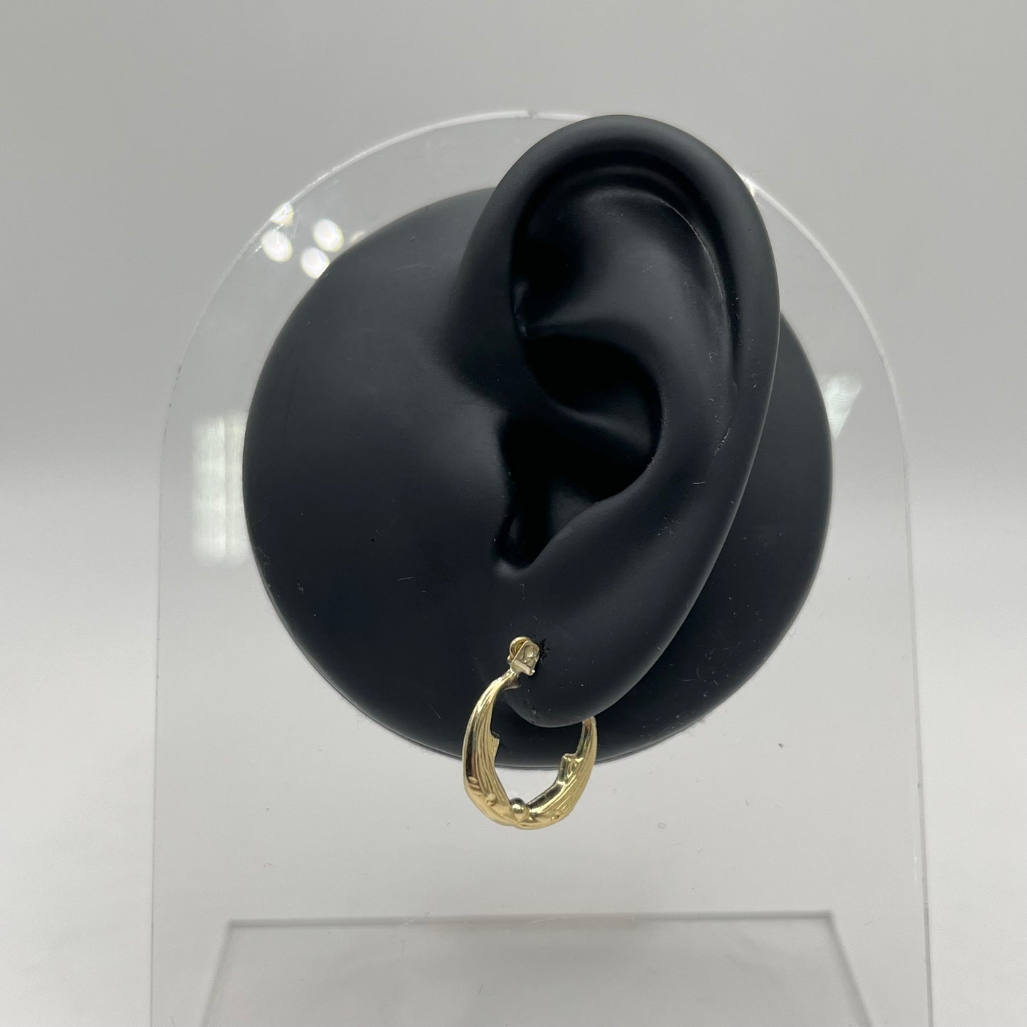 10K Gold Whale Hoop Earrings | Diameter: 17mm