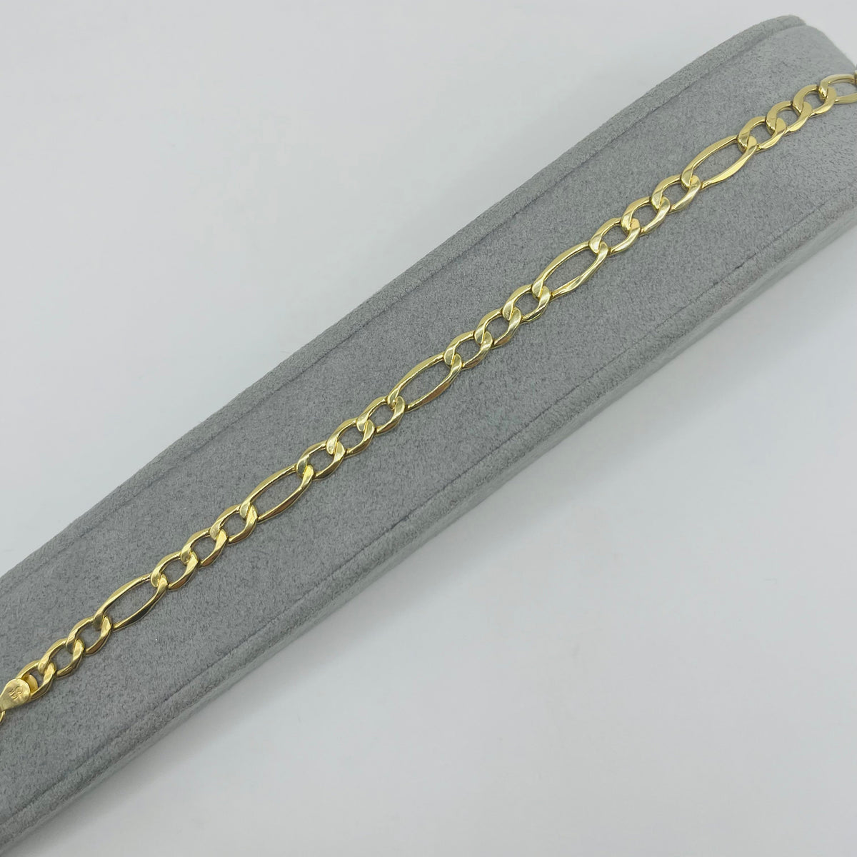 14K Gold Hollow Figaro Bracelet | Width: 5.5mm