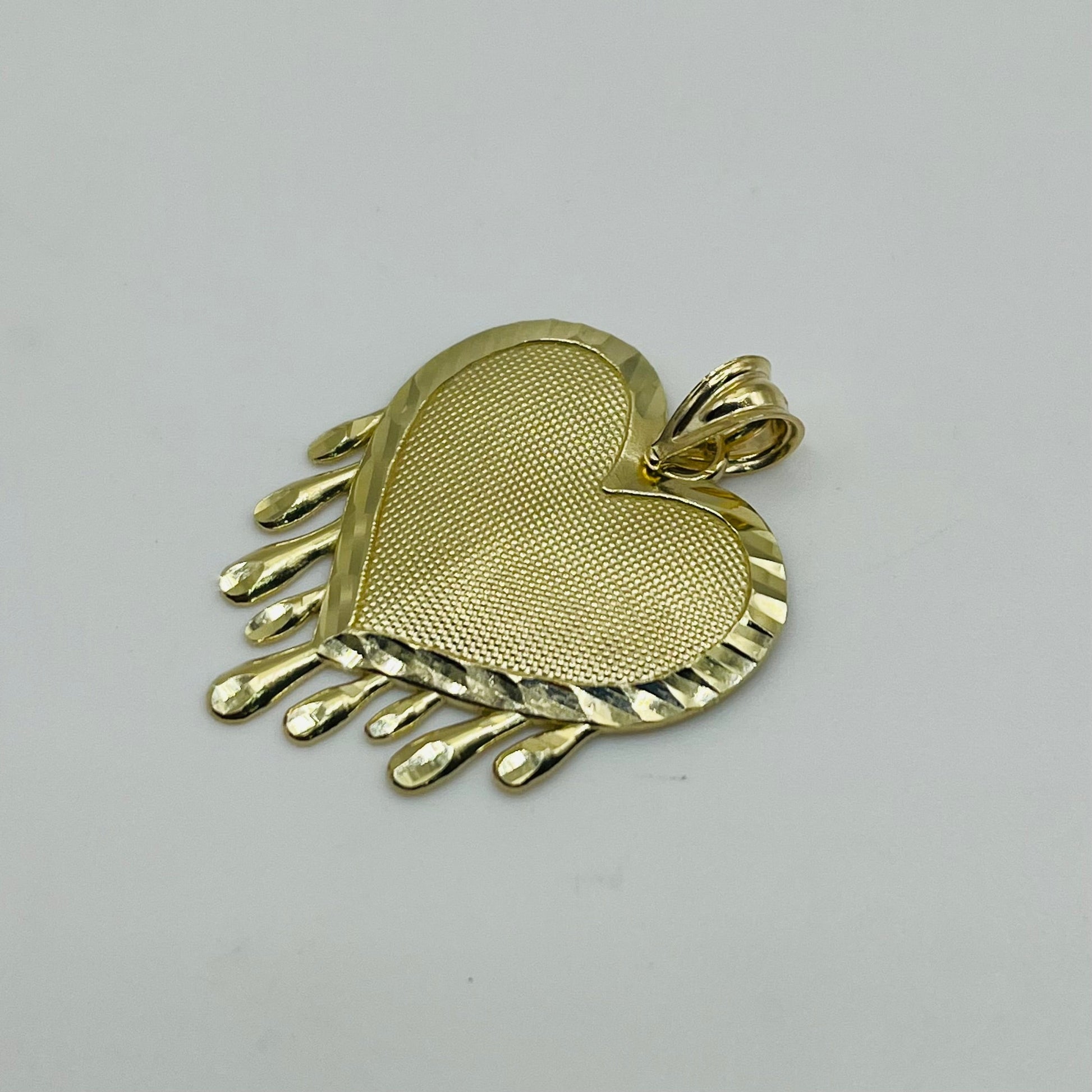 10K Gold Dripping Heart Pendant | Face Size: 27mm