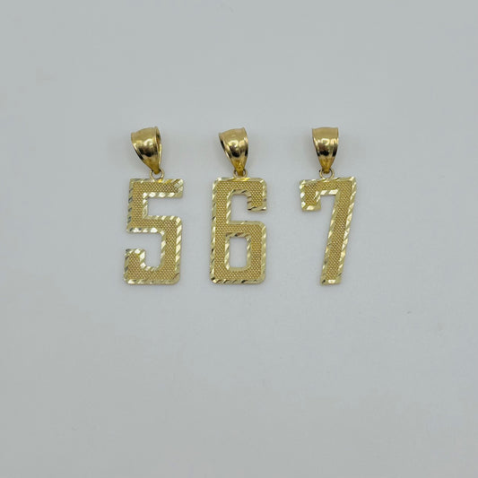 10k Gold Classic Dc Border Number Charm (M)