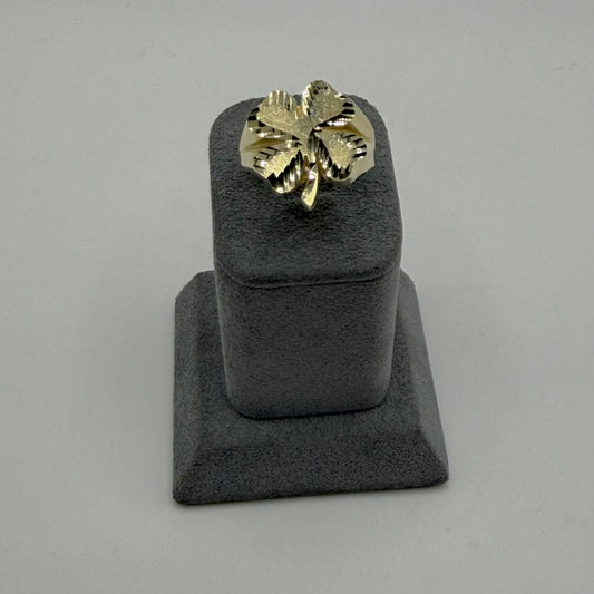 10k Gold Dc Clover Ring