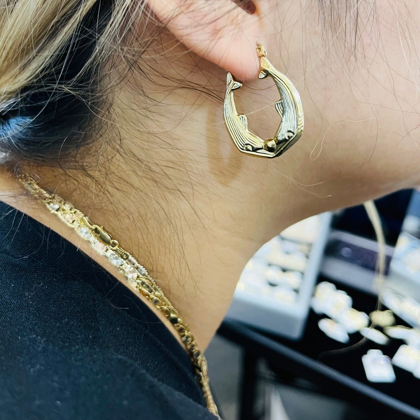 10K Gold Whale Hoop Earrings | Diameter: 31mm