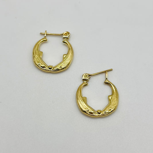 10K Gold Whale Hoop Earrings (XS)