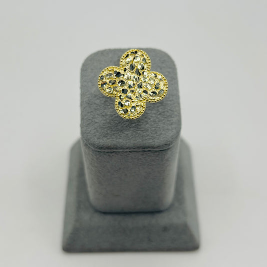 10k Gold Nugget Clover Ring