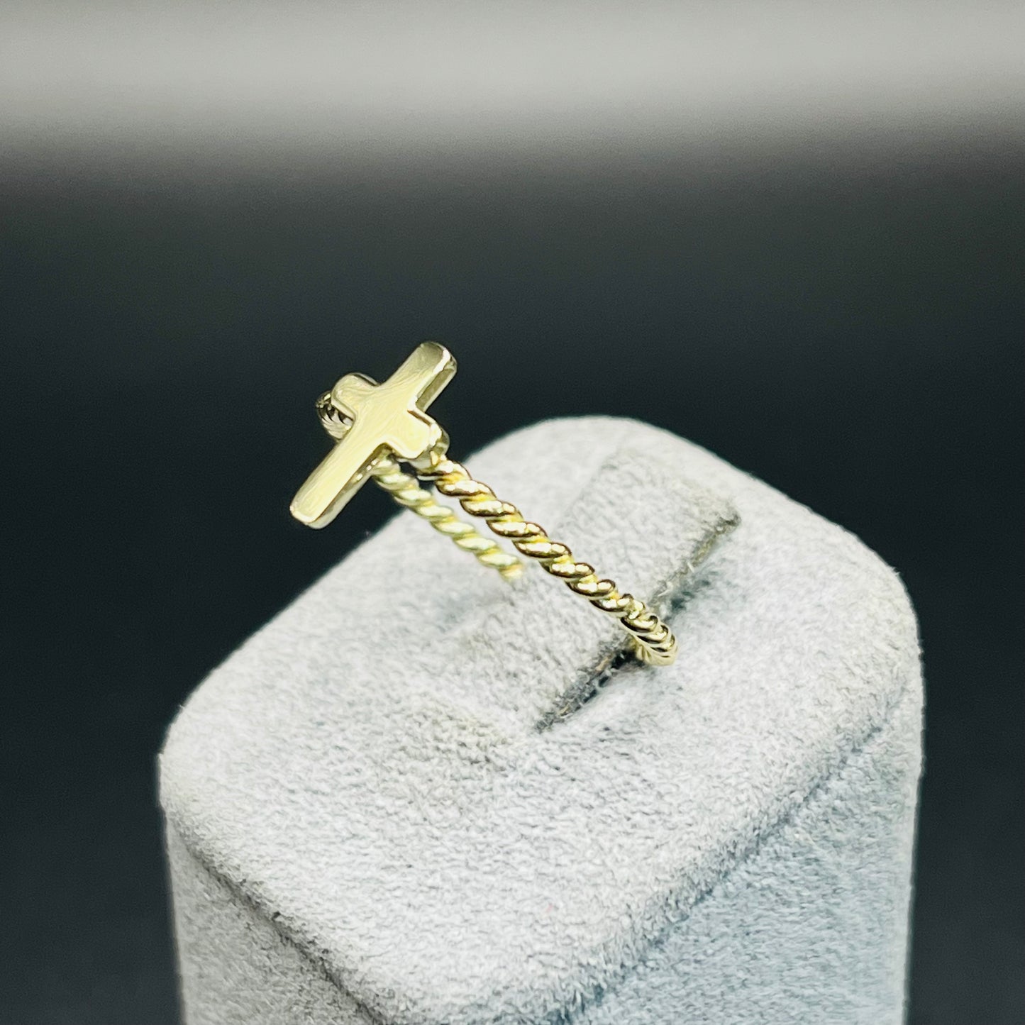 10K Gold Mini Cross on Ribbed Band