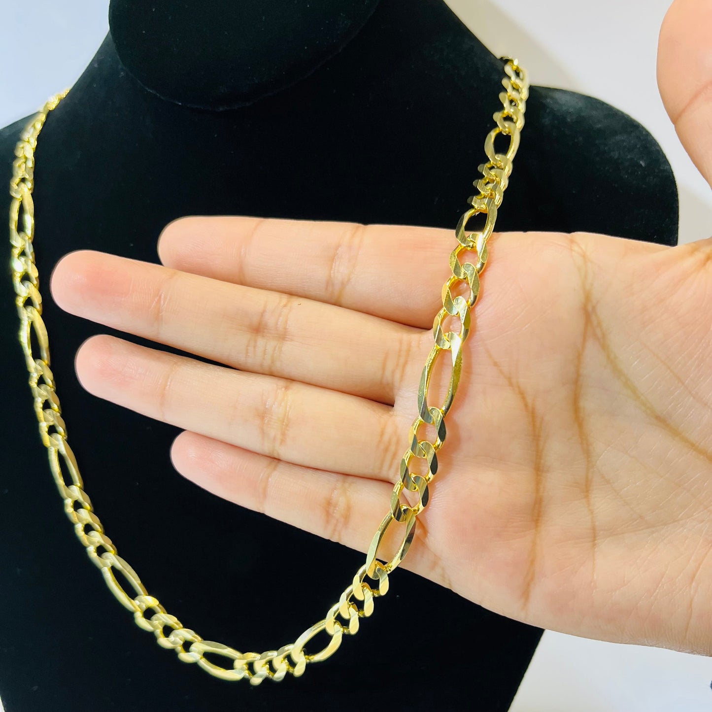 14K Gold Solid Figaro Chain | Width: 7mm