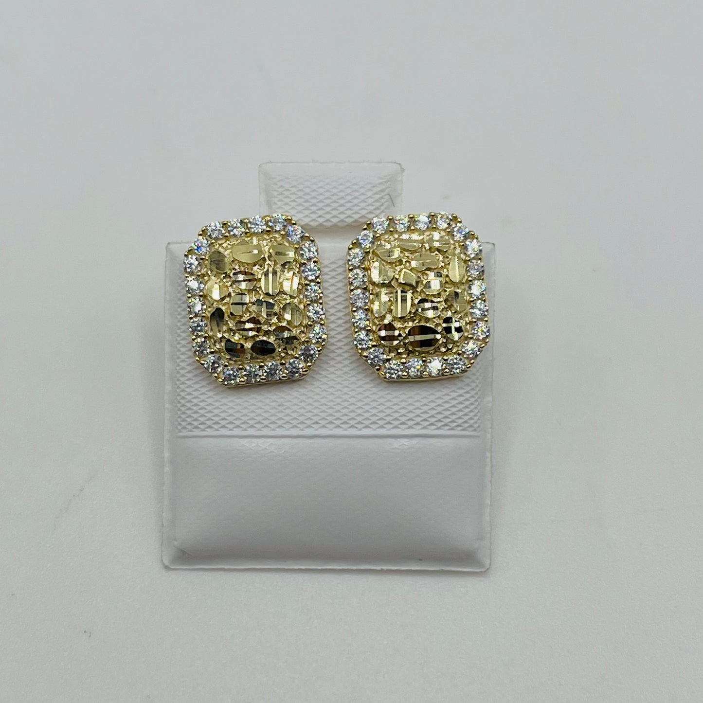 10k Gold Rectangle Nugget Cz Border Earrings (M)