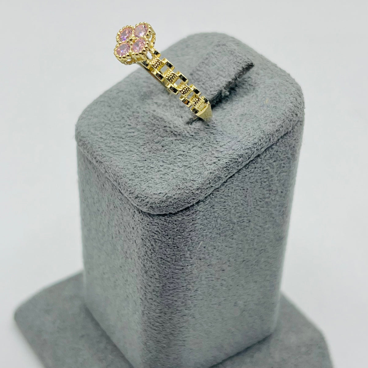 Sml Ring 10k Gold Pink Clover Rx Ring (SML) – Candy Jewelers