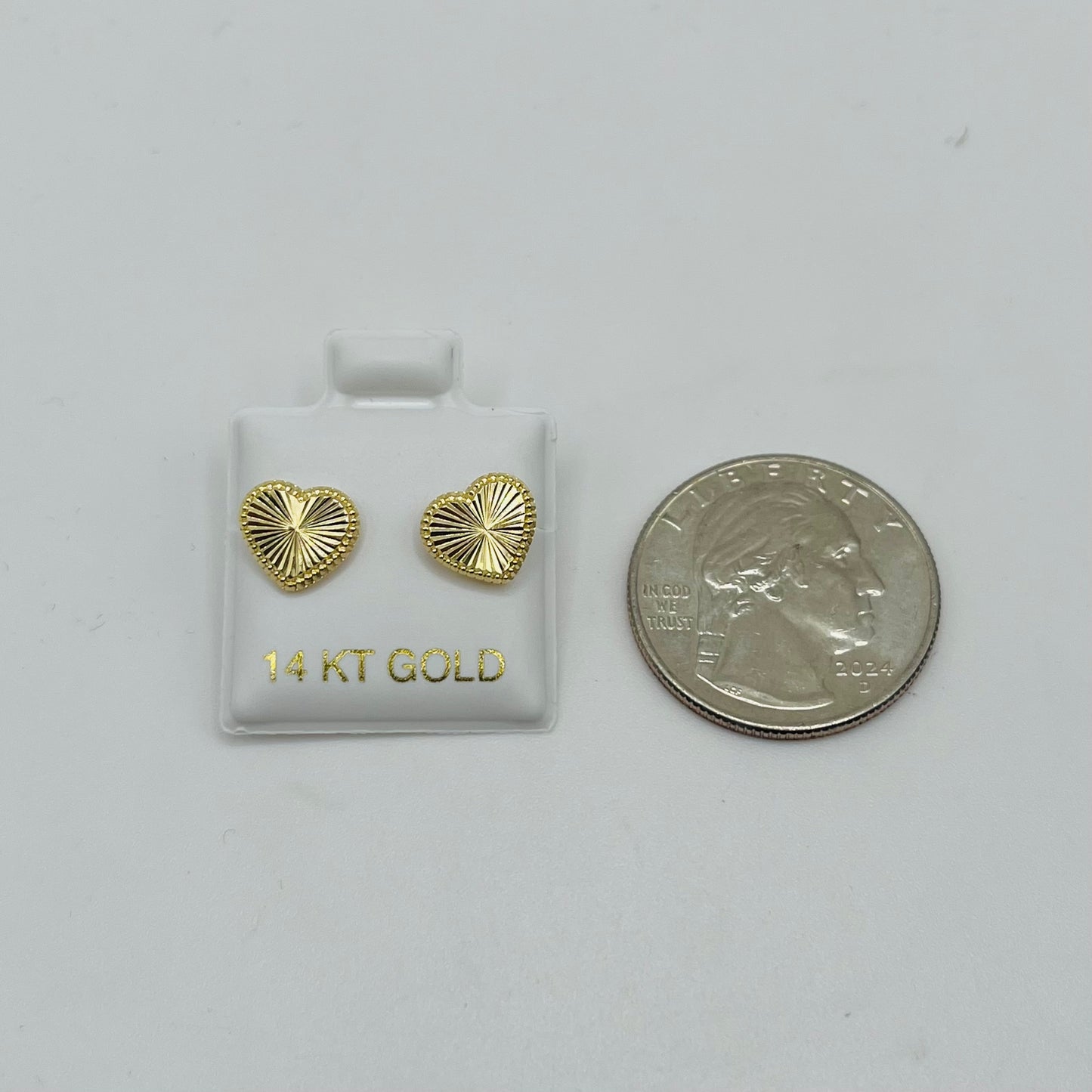 14k Gold Classic Heart Earrings (Screwback)