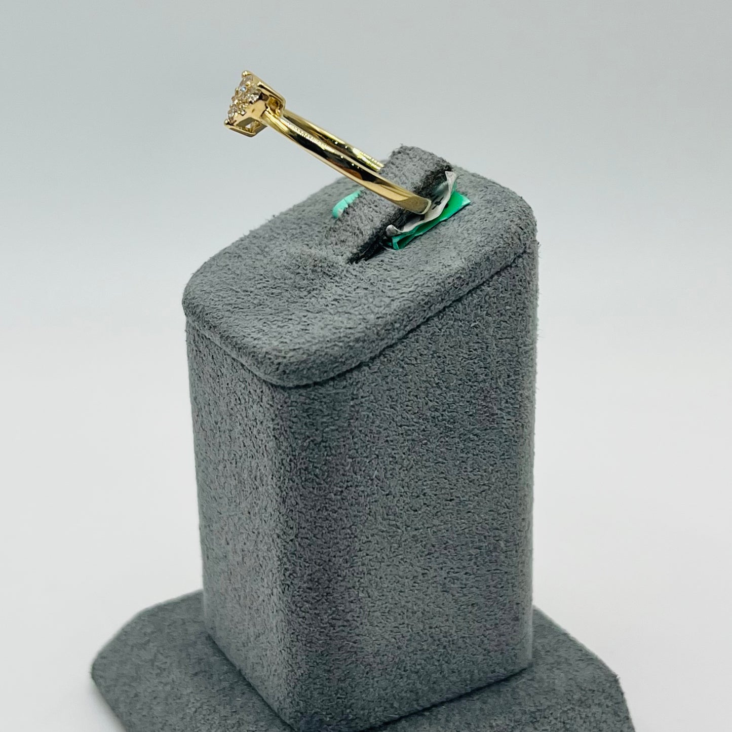 14k Gold Diamond Cluster Heart Ring