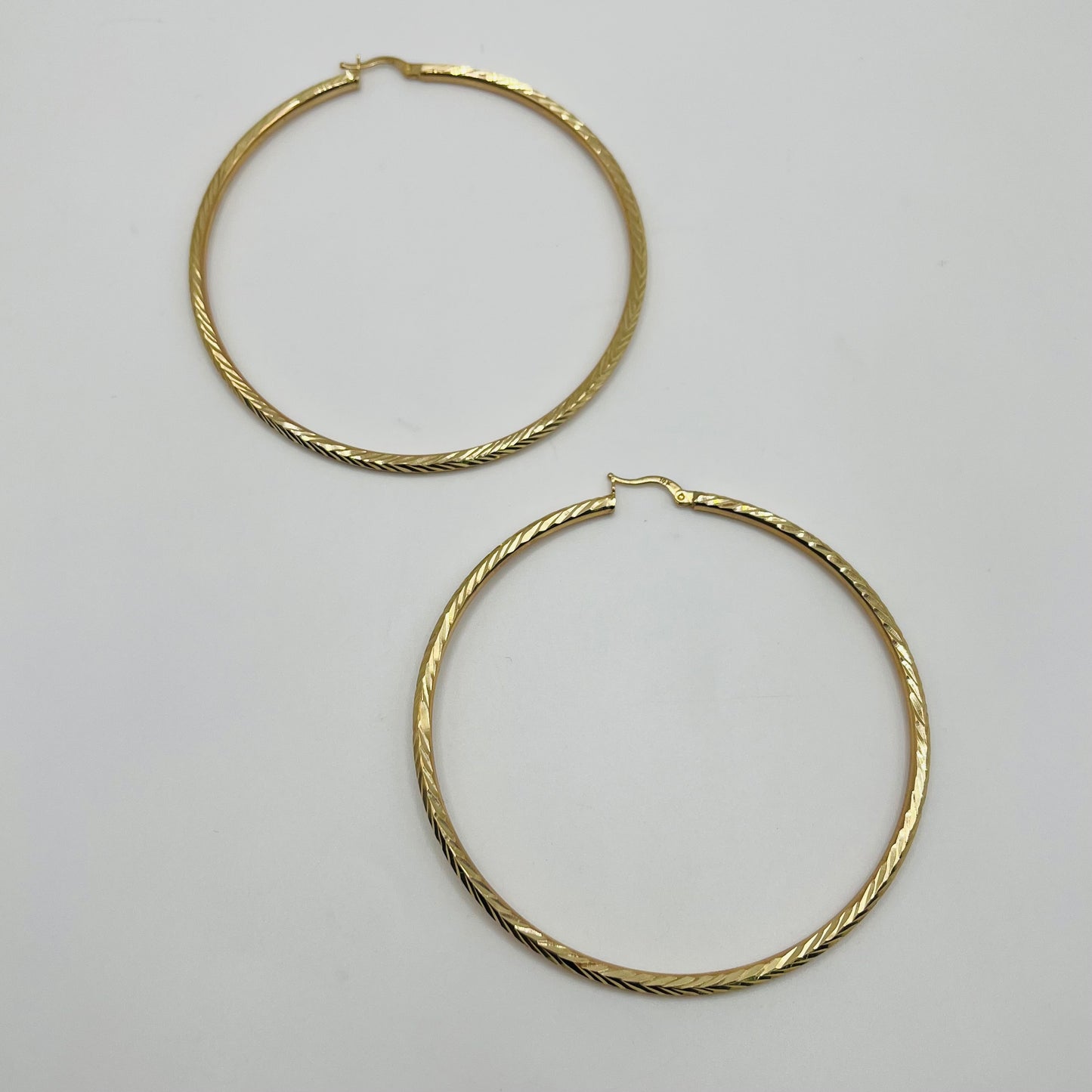 10k Gold Feather Hoops 3in