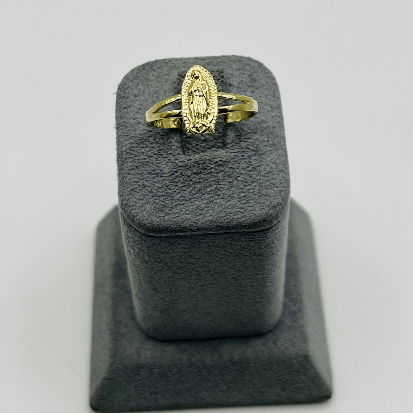 10k Gold Outlined Virgin Mary Ring (S)