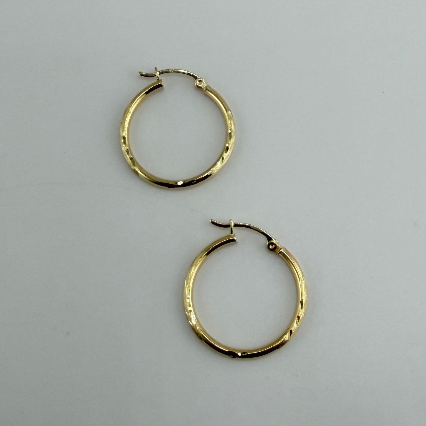 10K Gold Radiant Hoops | Diameter: 1"