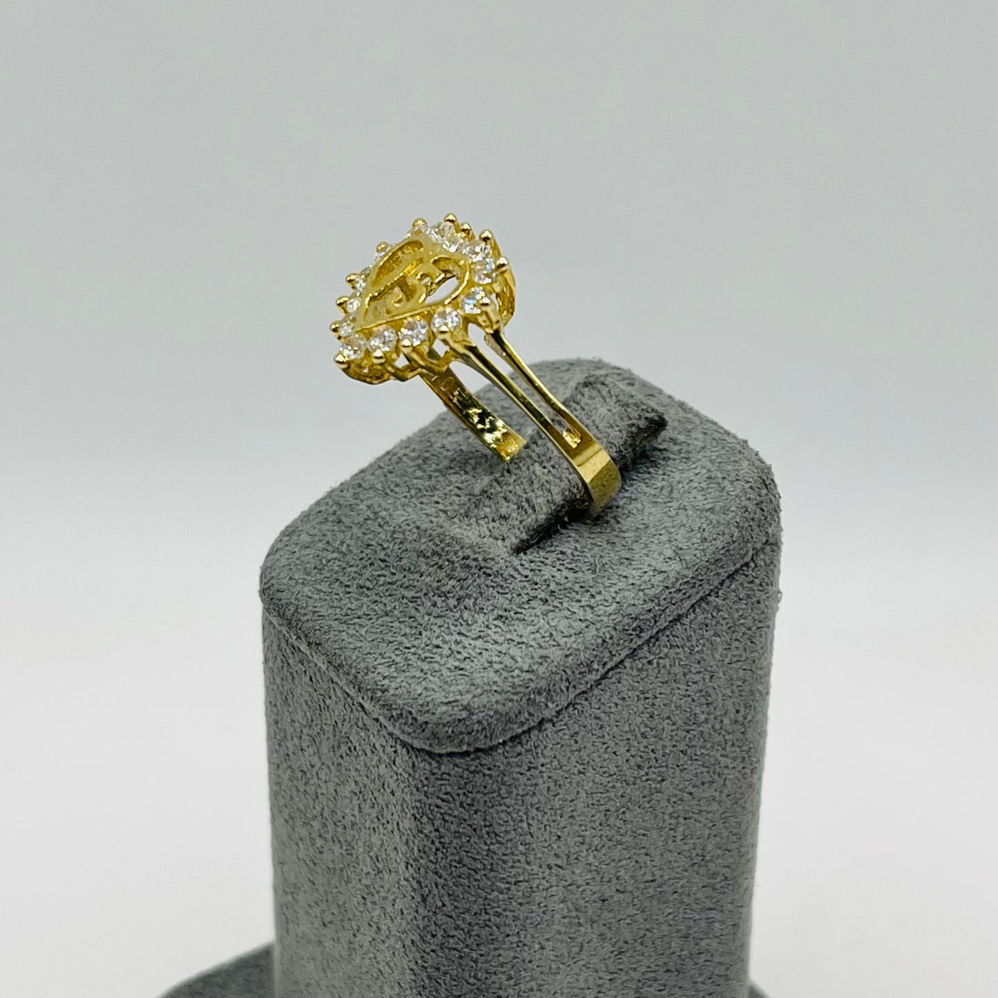 10k Gold Sueño de Quince Ring