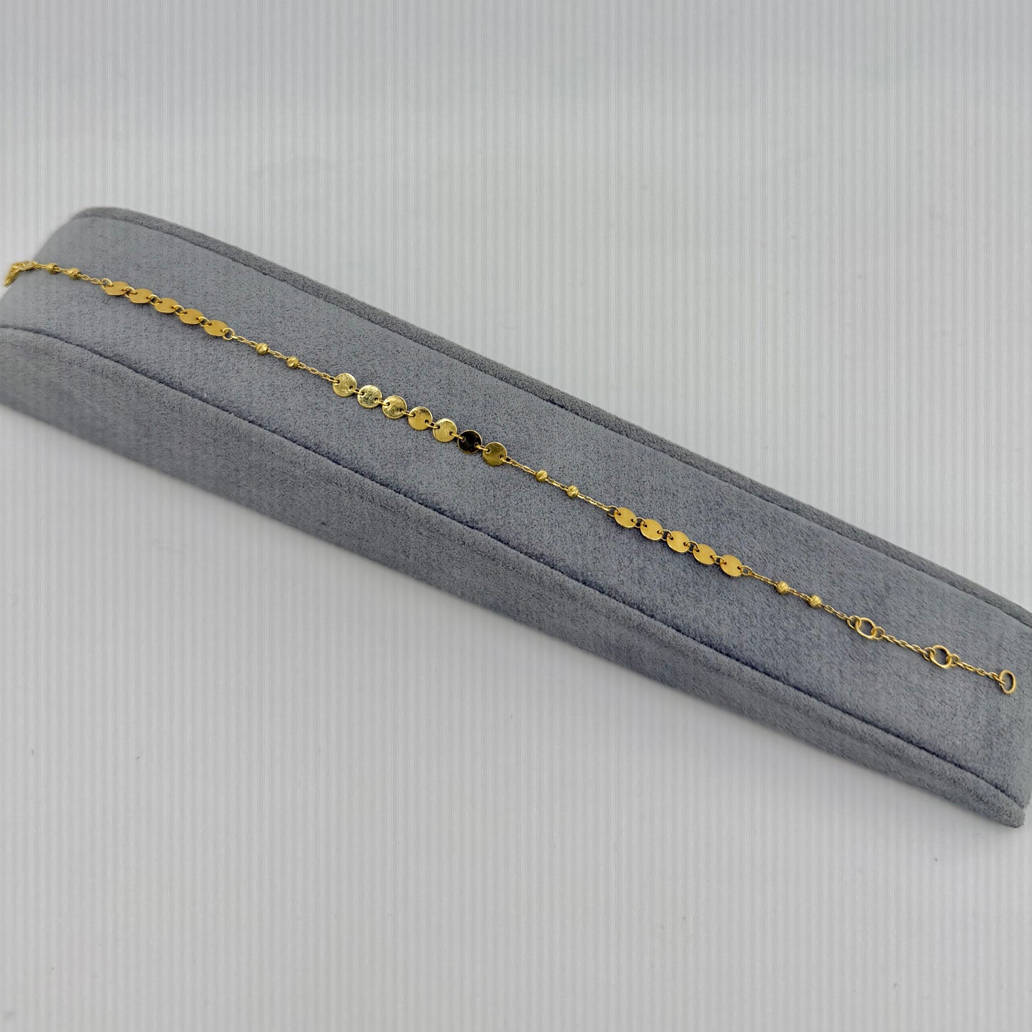 10k Gold Luna Disc Bracelet