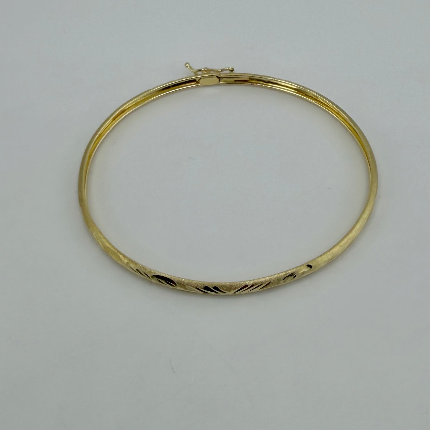 10k Gold Regal Bangle Bracelet