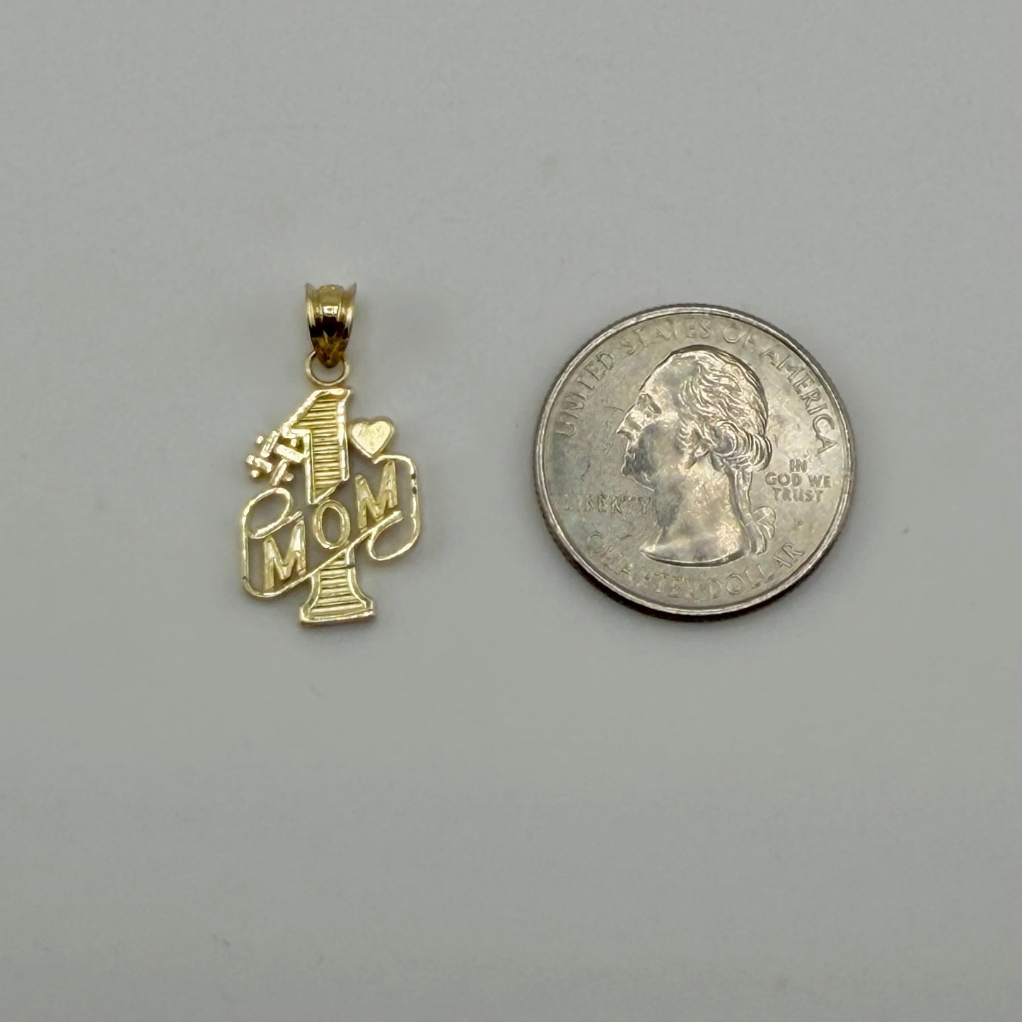 10k Gold #1 Mom Banner Charm