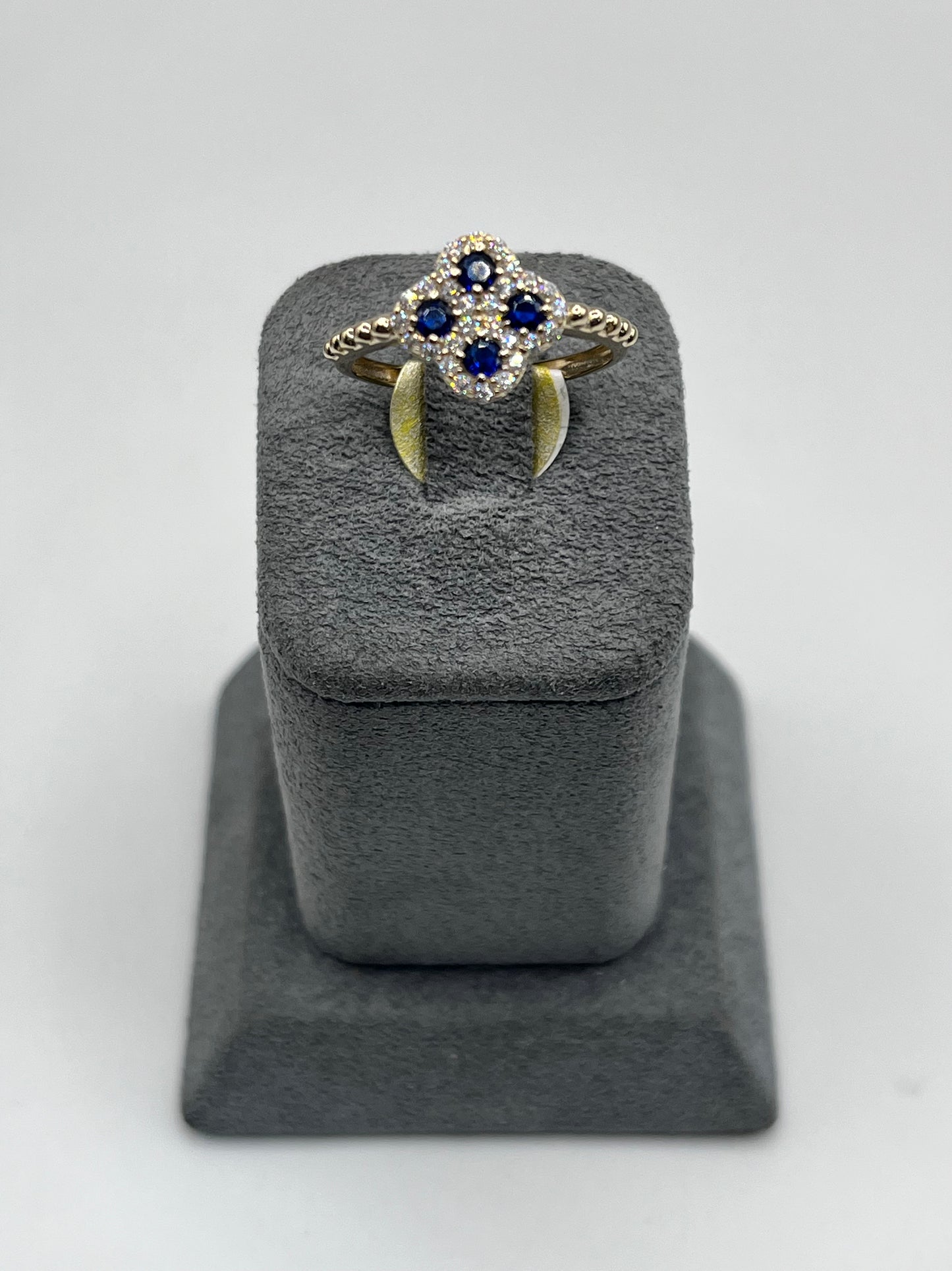 10K Gold CZ Clover Ring