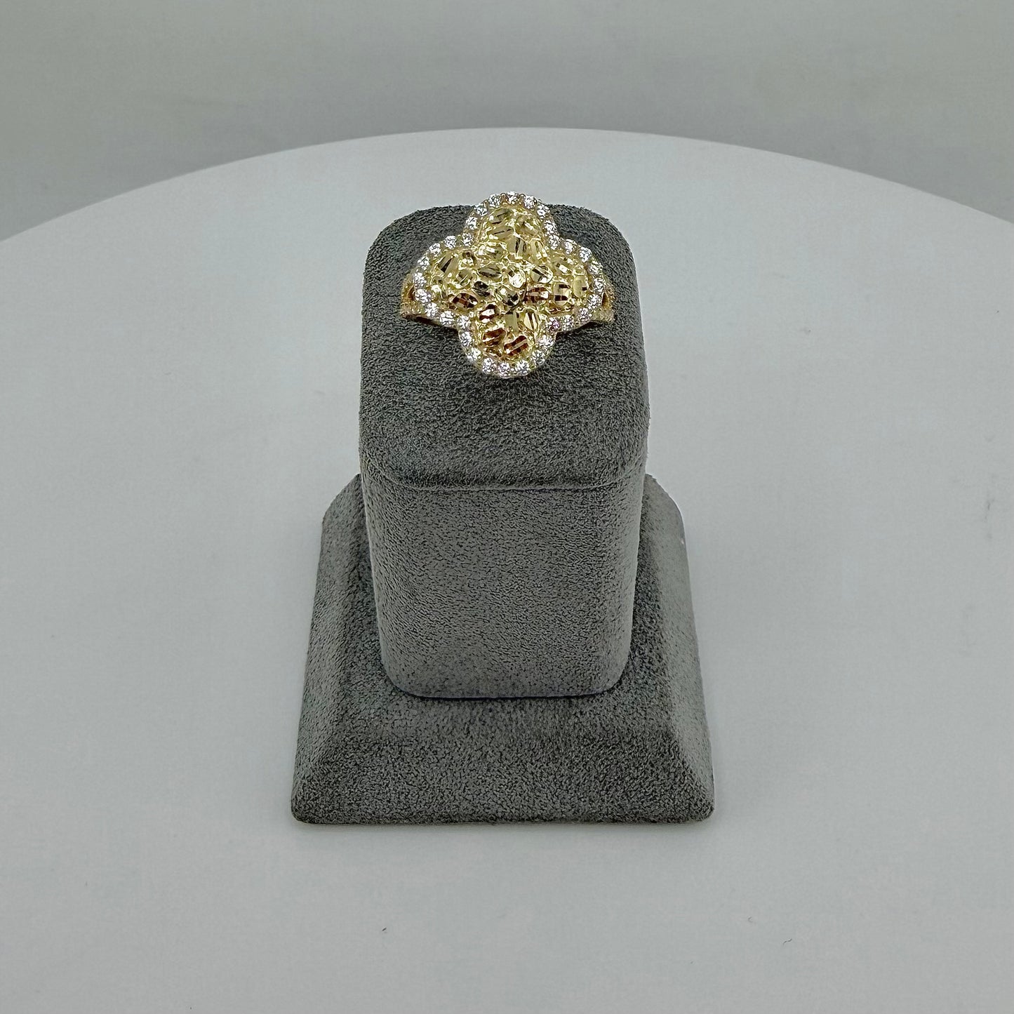 10k Gold Clover Cz Border Nugget Ring (L)
