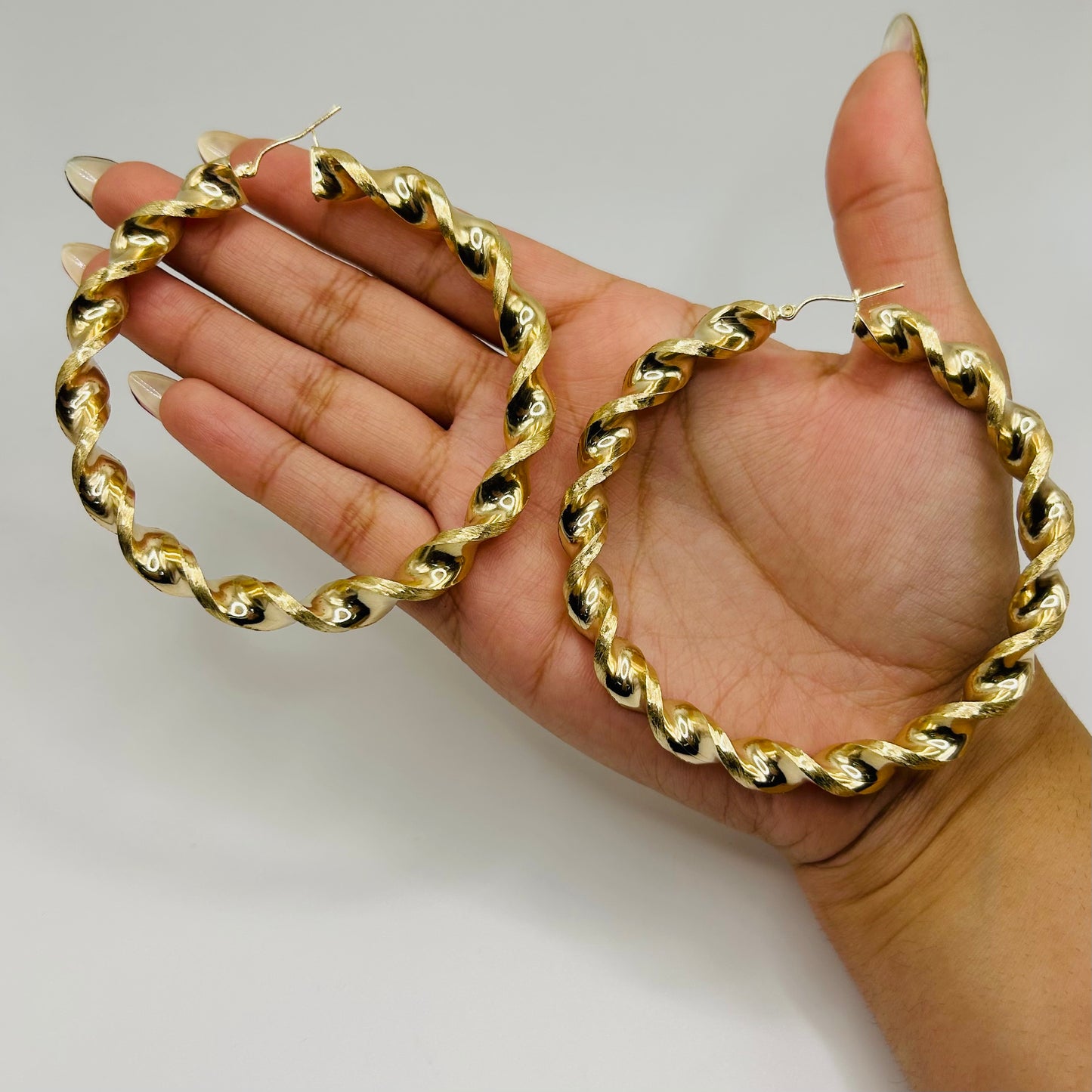 10k Gold 8mm 3 inch Chunky Twist Hoops