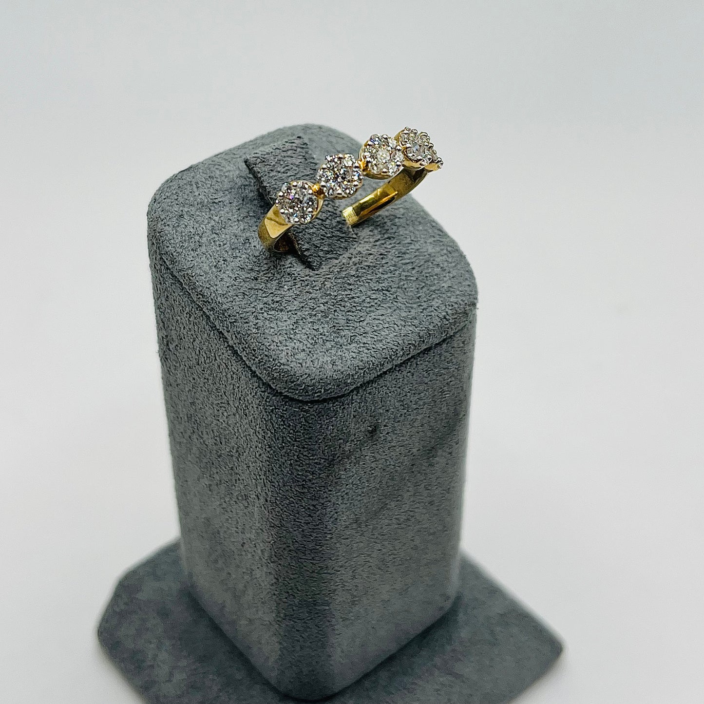 14k Gold Natural Diamond Château Brilliance Ring