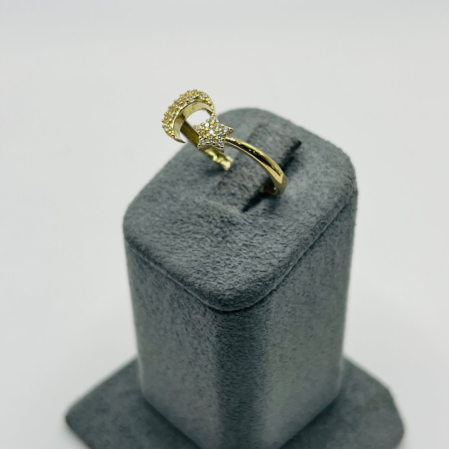 10k Gold Moon and Stars CZ Ring Small
