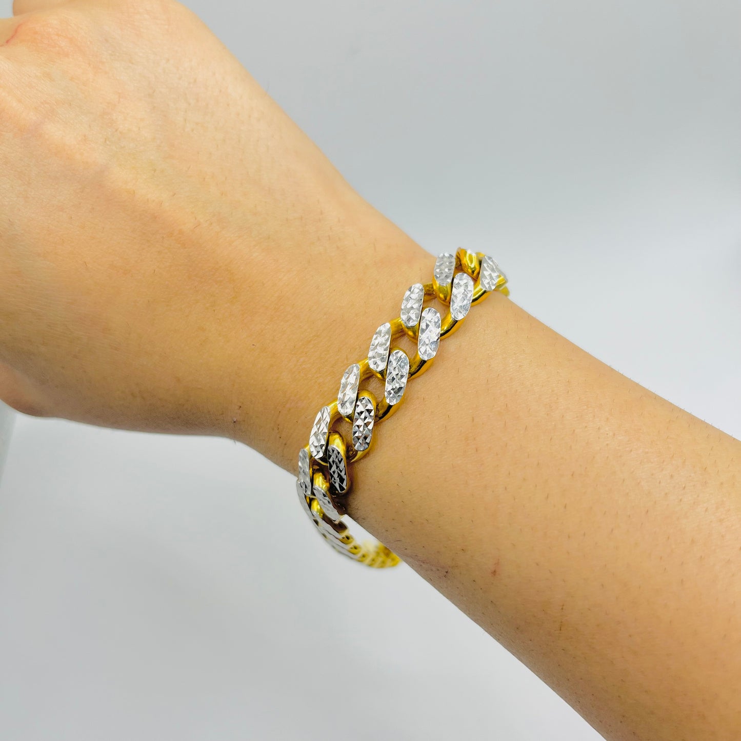 10K Gold 10 mm Miami Cuban Monaco Bracelet