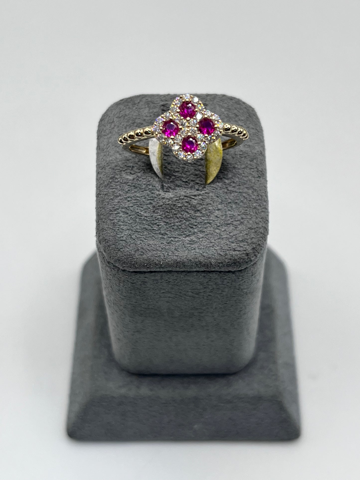 10K Gold CZ Clover Ring