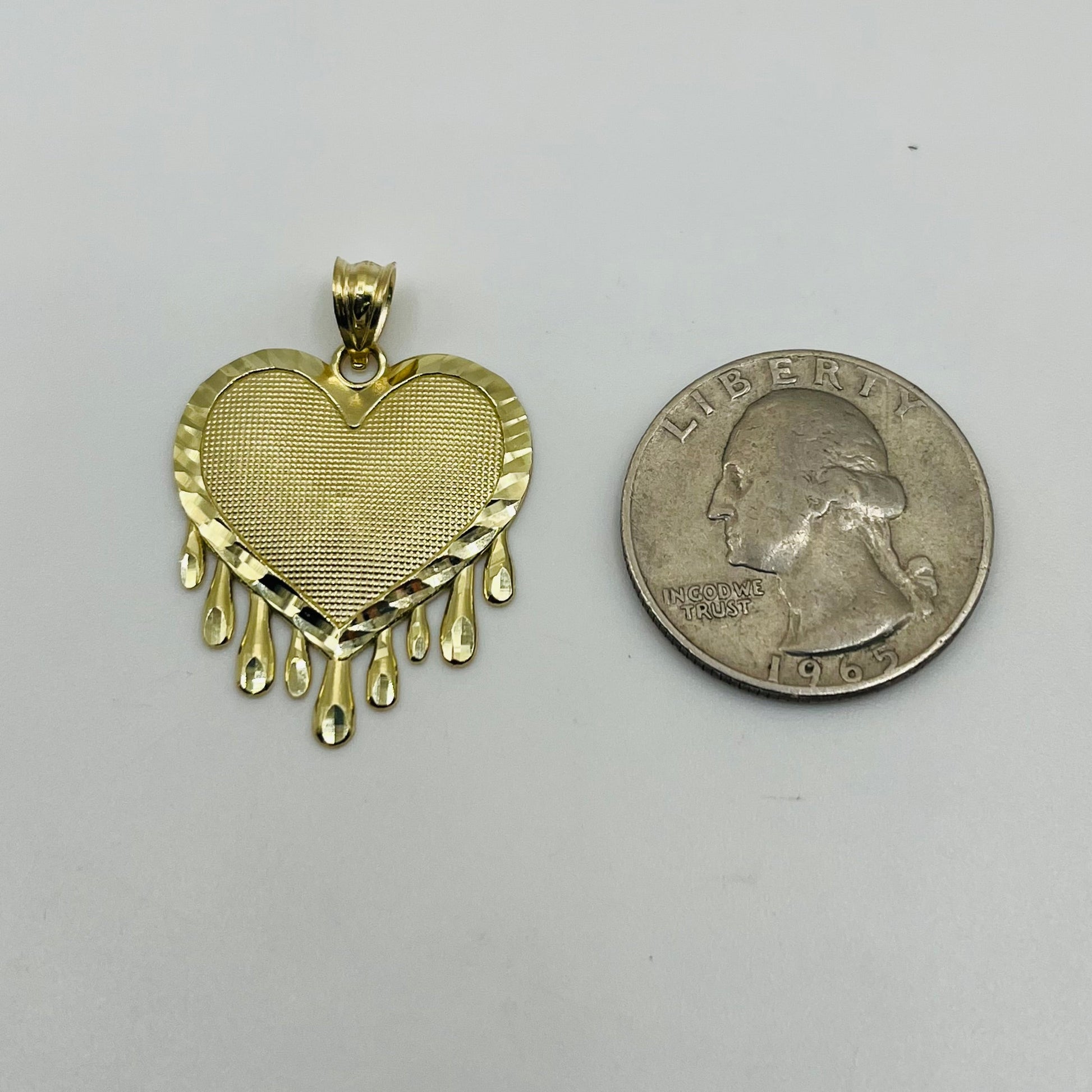 10K Gold Dripping Heart Pendant | Face Size: 27mm