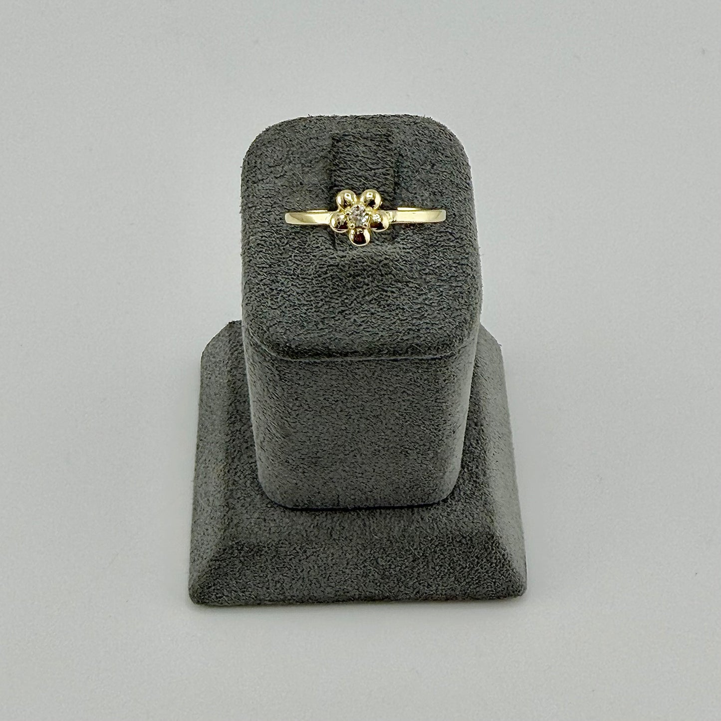 10k Gold Daisy Flower Ring