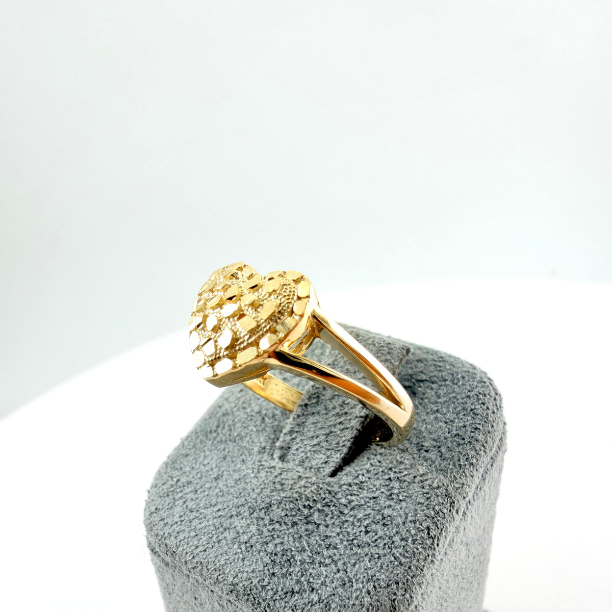 10K Gold Deluxe Heart Nugget Ring