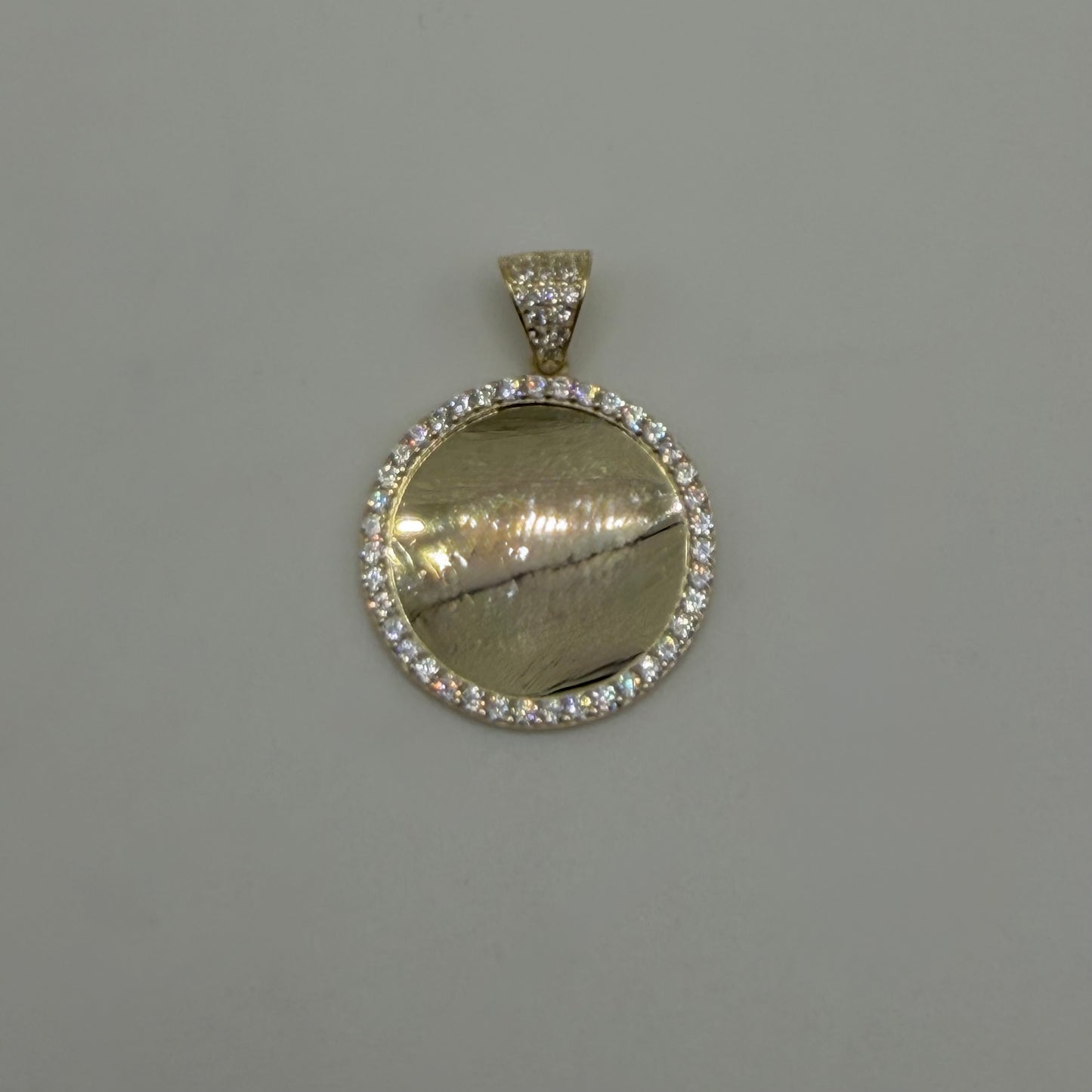 10k Gold Round Full CZ On Bale Picture Pendant (S)