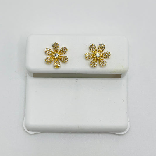 14k Diamond 6 Petal Flower Shape Earrings