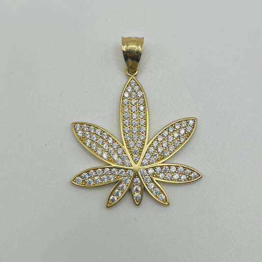 10k Gold Detailed Cz Weed Pendant