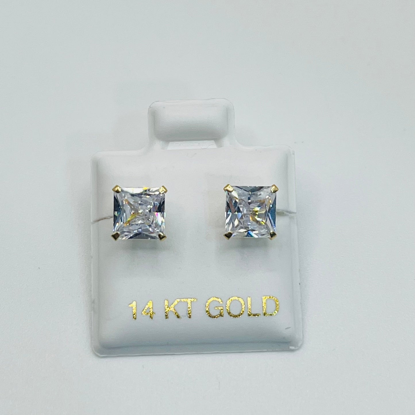 14K Gold Princess Cut Studs | Face Size: 6mm