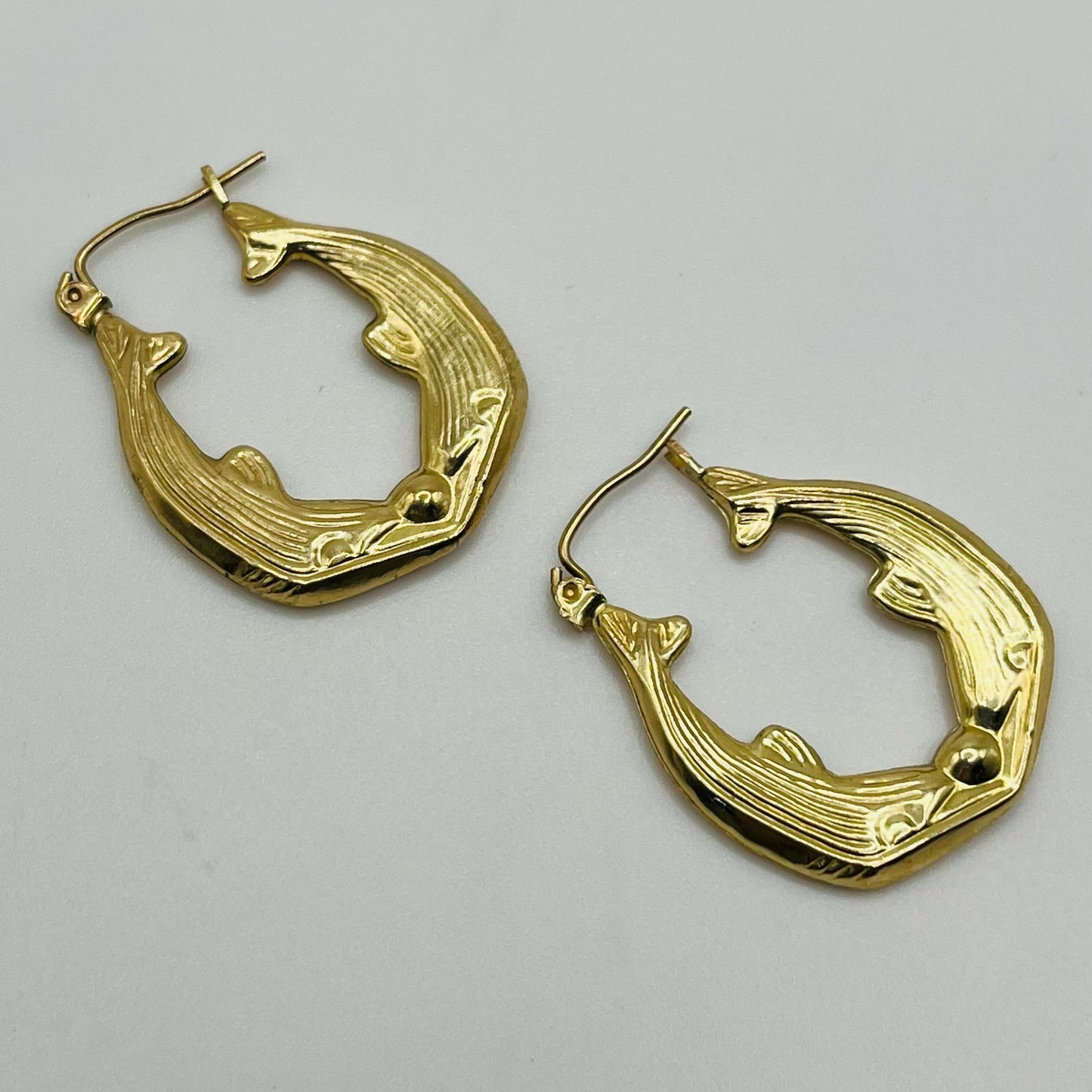 10K Gold Whale Hoop Earrings | Diameter: 31mm
