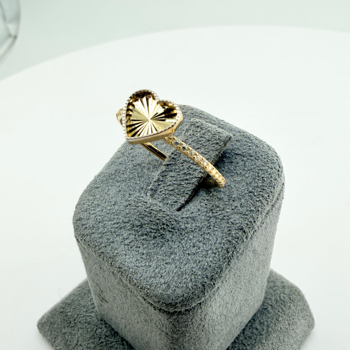 10K Gold Shimmering Fancy Heart Ring