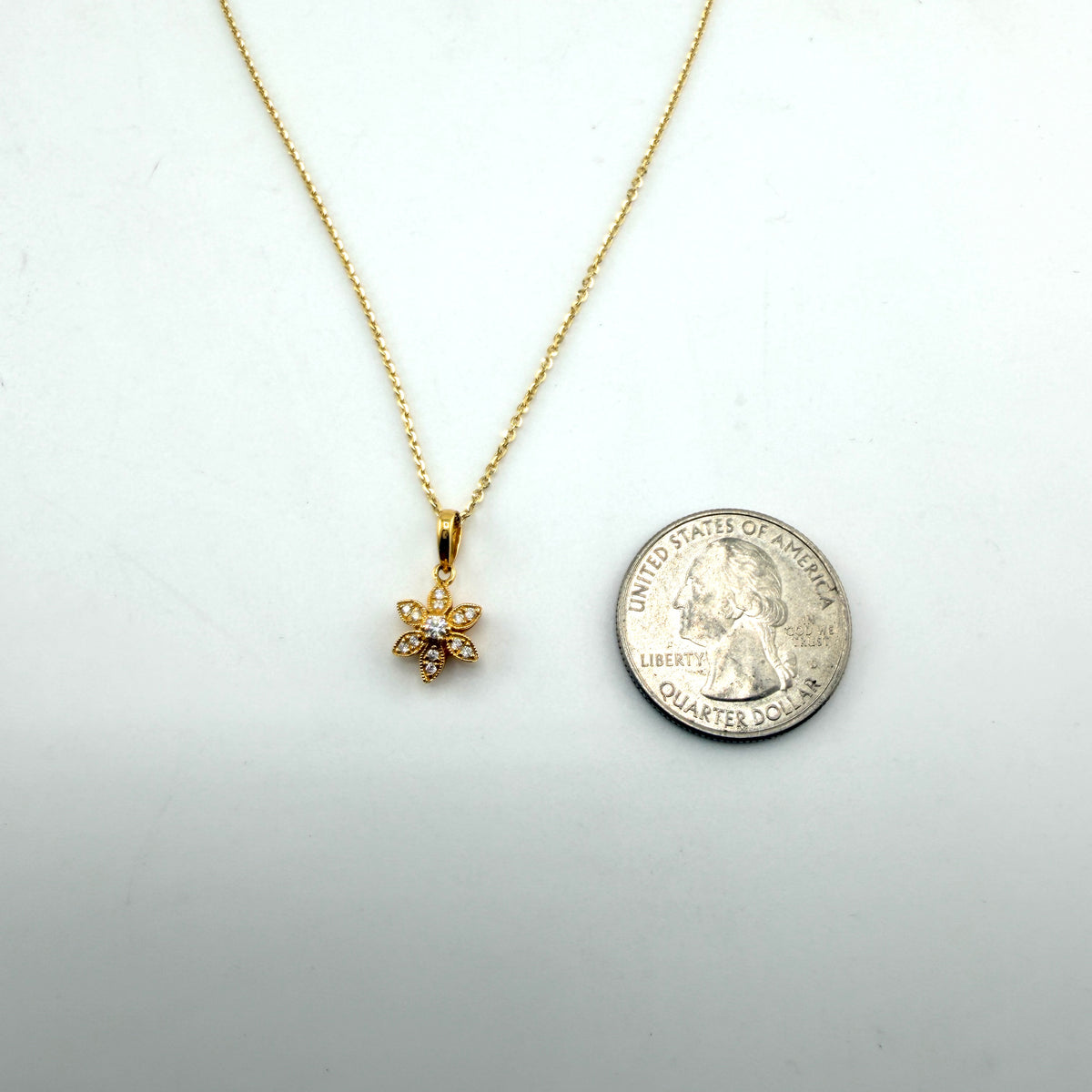 14k Gold Natural VS Diamond Flower Pendant Necklace Set