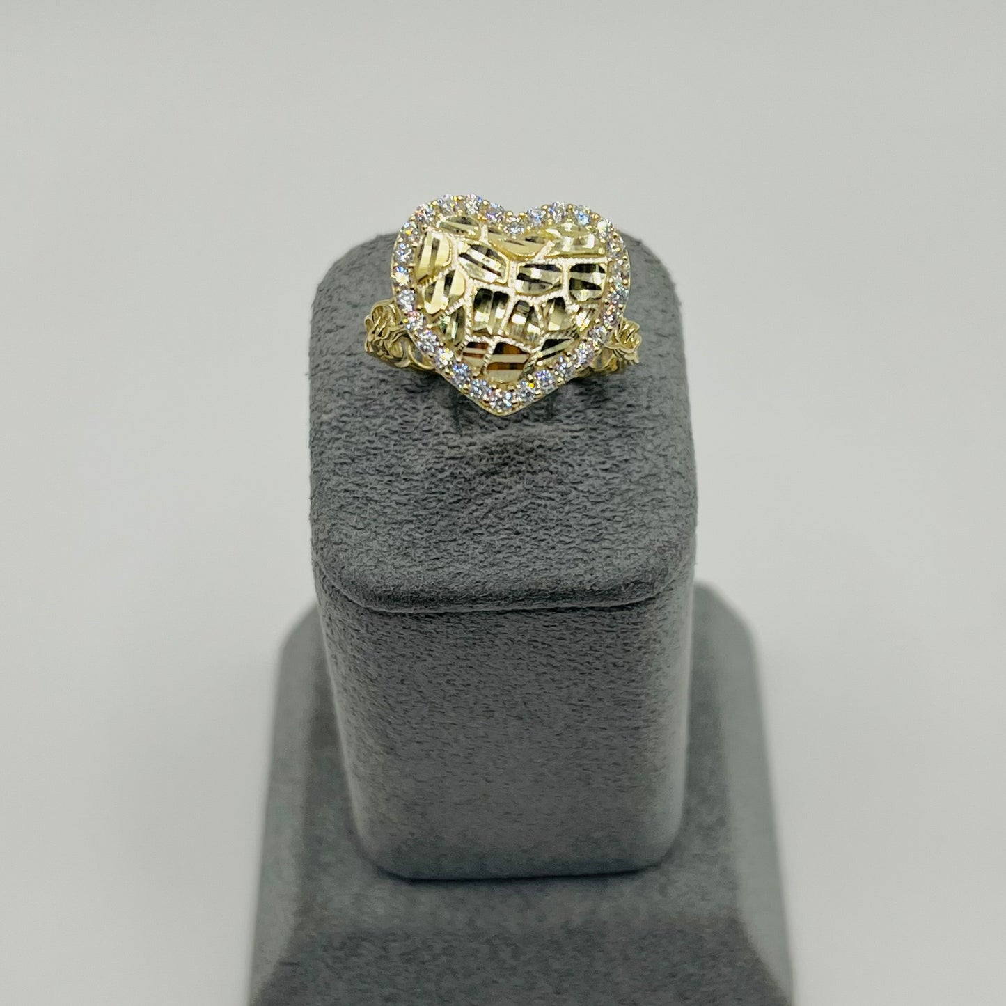10k Gold Cz Nugget Heart Cable Ring (M)