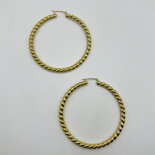 10K Gold Ribbed Hoop Earrings (2")