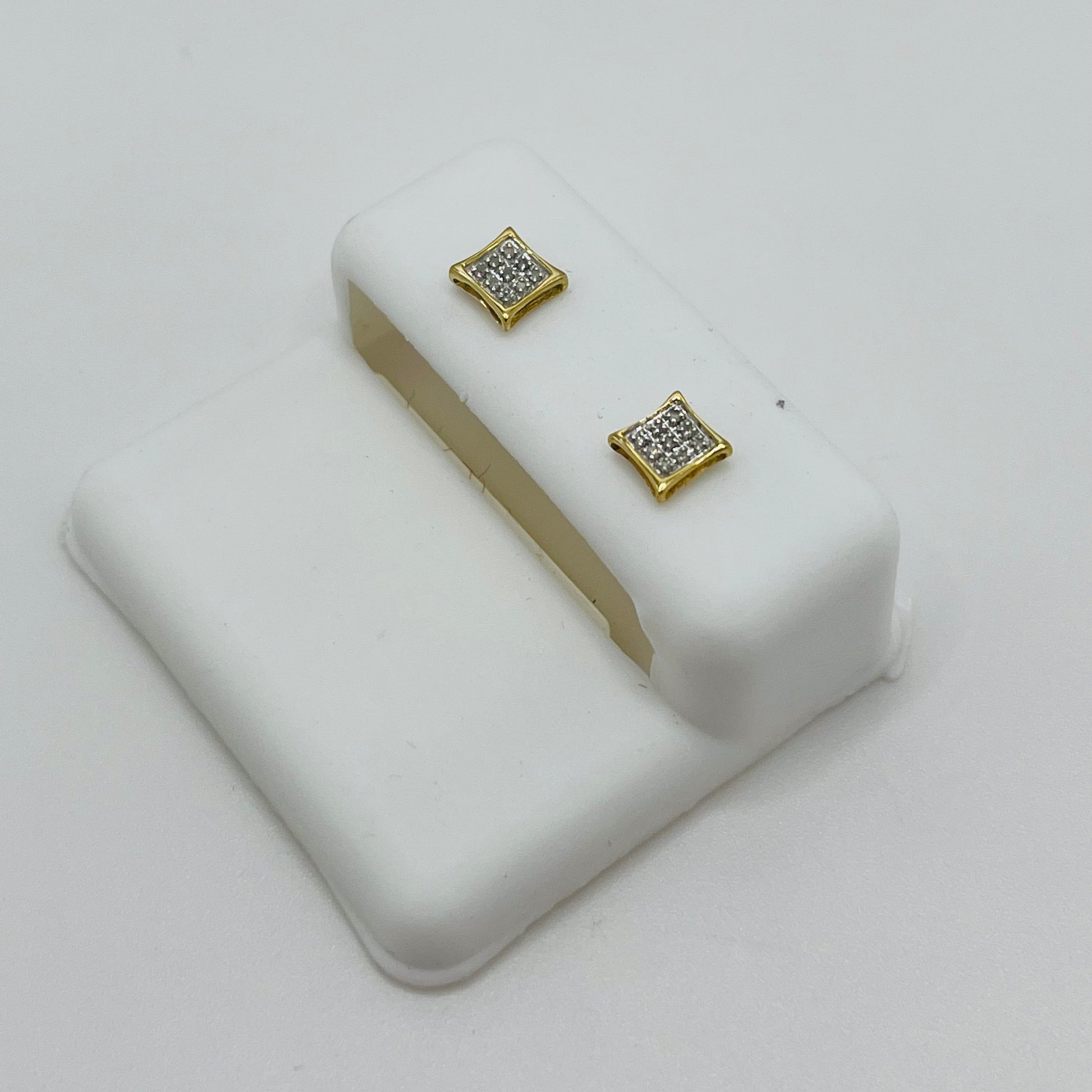 10K Gold Diamond Kite Earrings | Face Size: 5mm