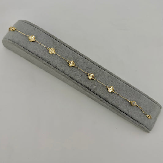 10k Gold Fancy Clover Bracelet (S)