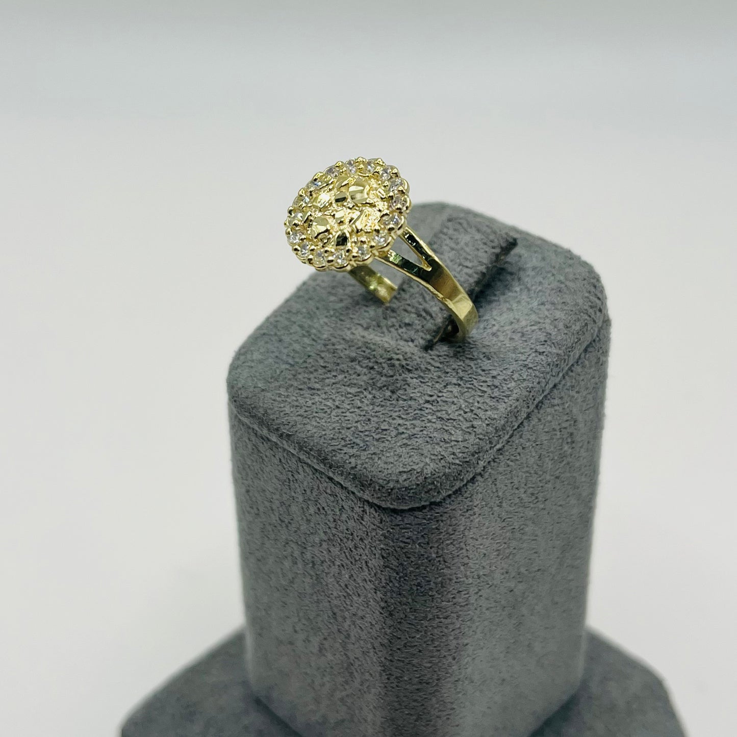 10k Gold Round Cz Border Ring (S)