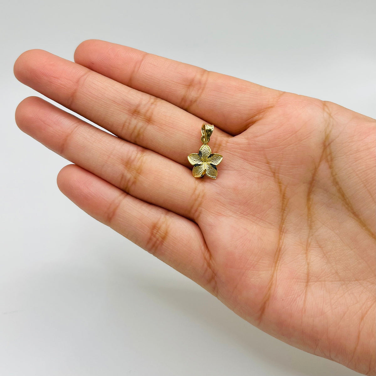 10K Gold Diamond-Cut Hibiscus Charm | Face Size: 13mm