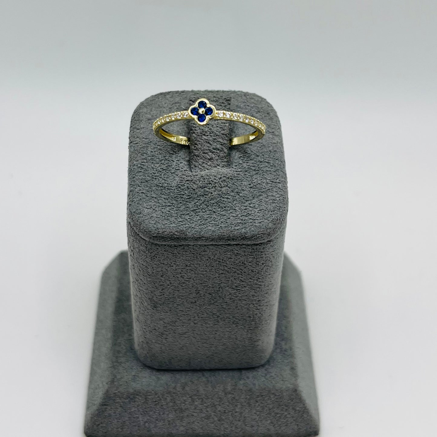 10K Gold Micro Clover with CZ Band Ring