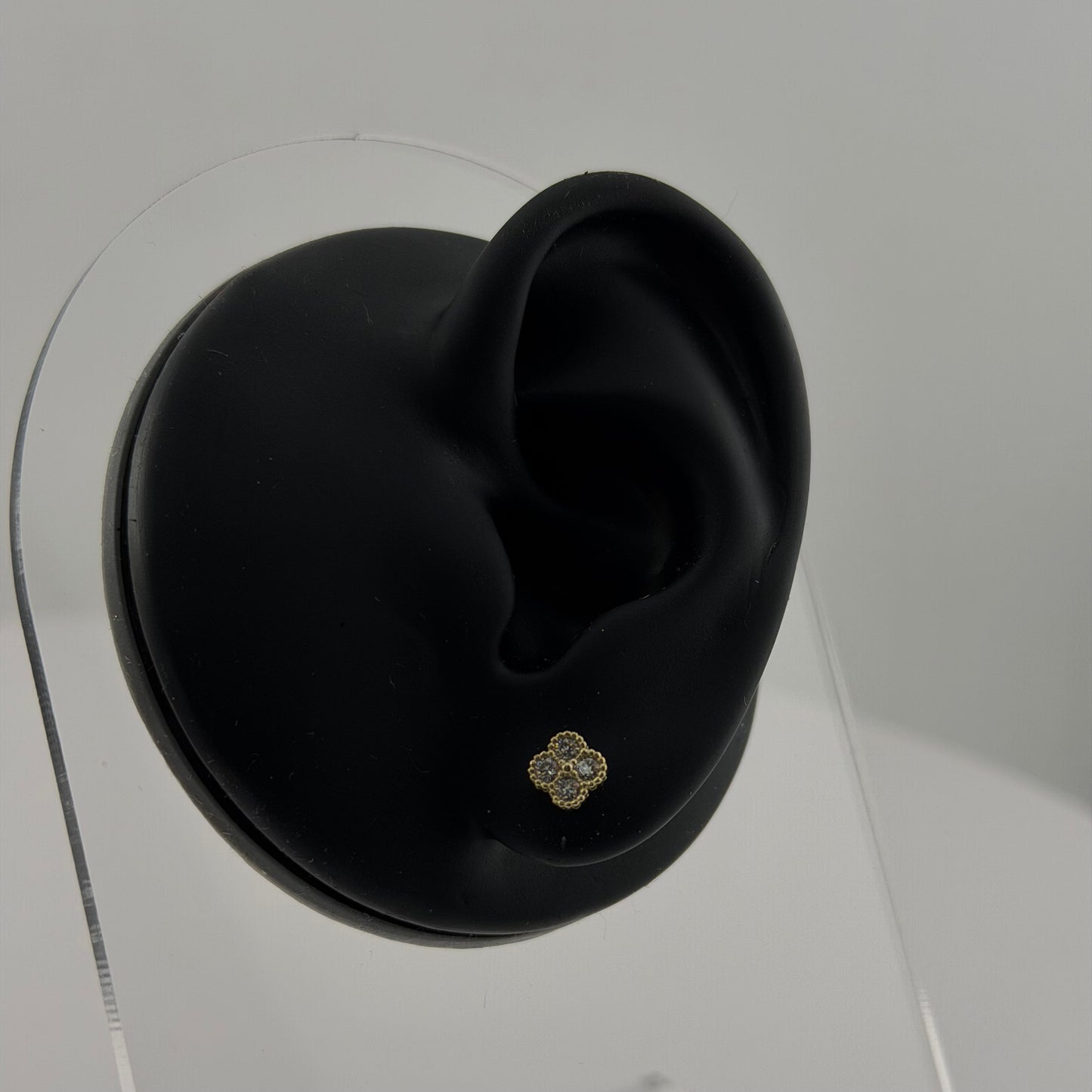10k Gold Tiny White Cz Clover Earrings (S)