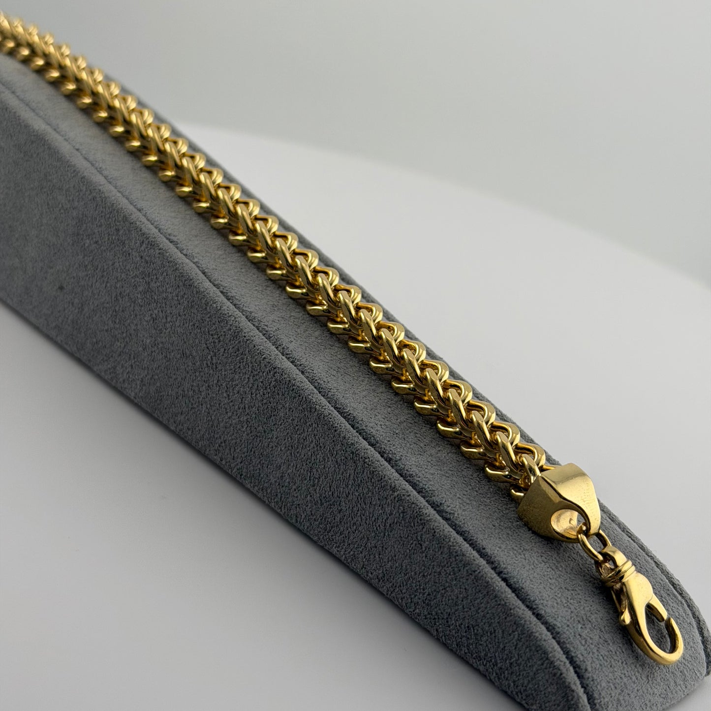 10k Gold 7mm Franco Bracelet