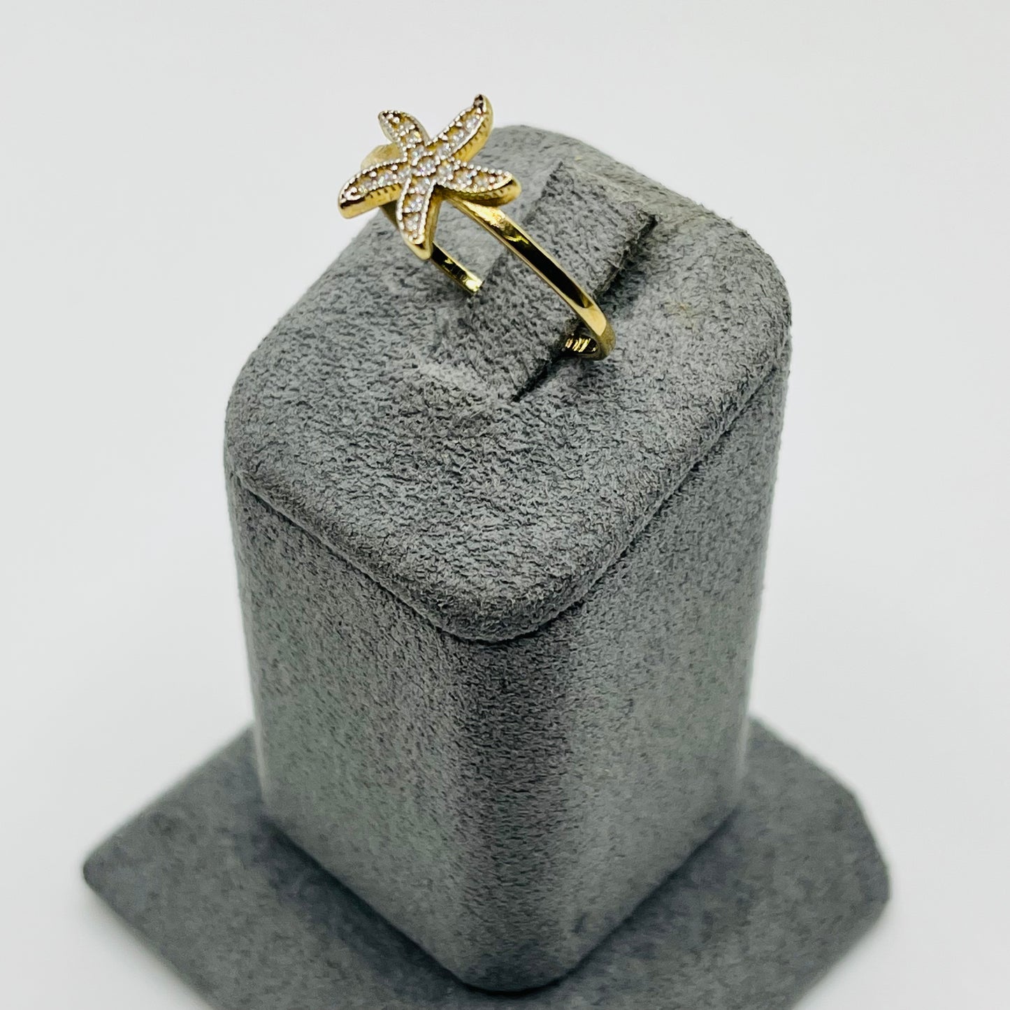 10K Gold CZ Starfish Ring