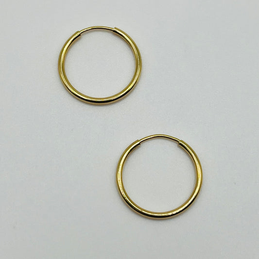 10k Gold Timeless Dainty Hoops (Medium)